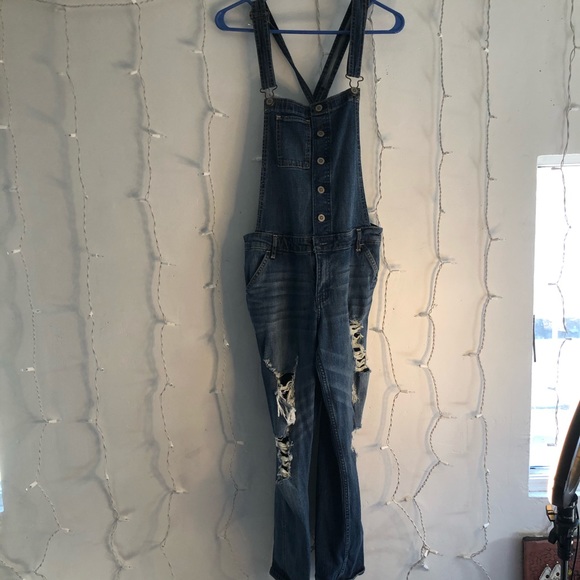 Hollister | Boyfriend Overalls Distressed - Picture 2 of 10